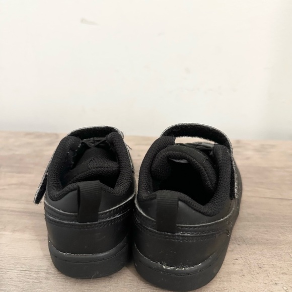 Nike Kids' Court Borough black sneakers active size 7 casual - Picture 4 of 7